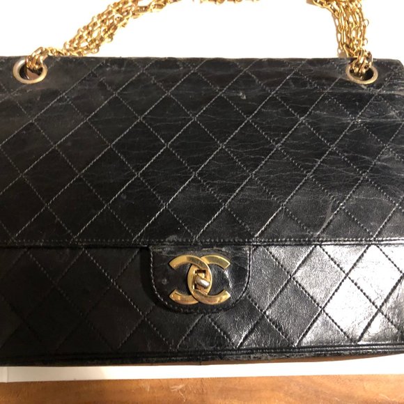 ♥ SOLD-Authentic Rare Vintage Black Chanel Bag - Picture 3 of 16